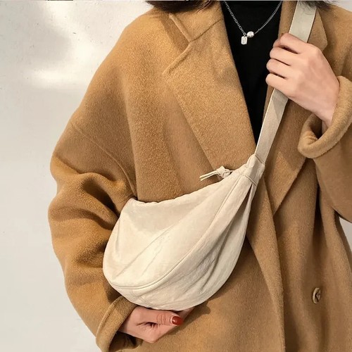 Uniqlo bag that - went, viral