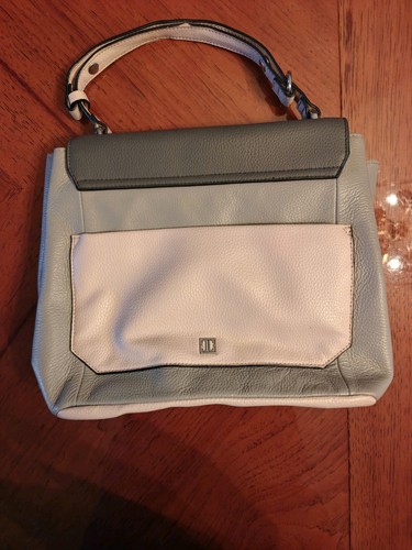 Ivanka trump color - color, block
