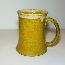 Vtg  Irish Youghal Studio Pottery Yellow Mustard Drip Glazed Tankard Mug.