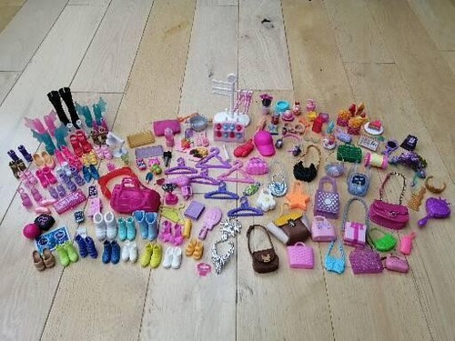 Barbie doll accessories - b,