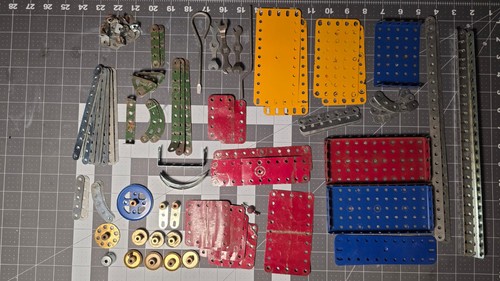 Meccano random parts pieces - meccano,