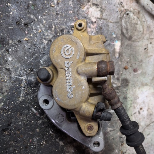 Brake caliper front - caliper, right