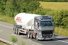 Truck Photo 12x8 - Volvo FH540