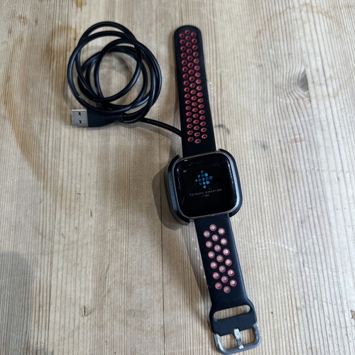 Fitbit versa smartwatch - versa 2,