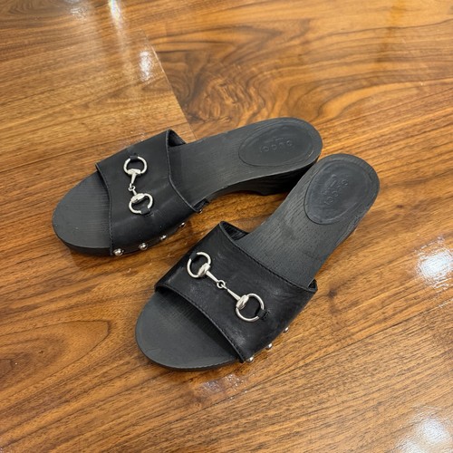 Gucci black leather horsebit - gucci,