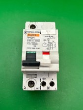 Merlin Gerin 26898 V40H C32