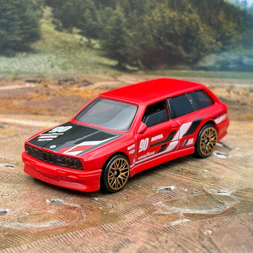 Hot wheels bmw wagon red - m3,