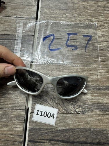Rare vintage oakley ten - vintage, frame