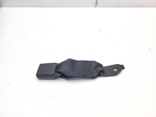 Hyundai tucson rear seat belt - tucson,
