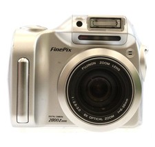 FUJIFILM FINEPIX 2800 Zoom 2.0 Megapixel Digital Bridge Camera - W72
