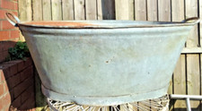 Large Vintage Galvanised Metal, Tin Bath Planter, Dog Bath. Watertight.