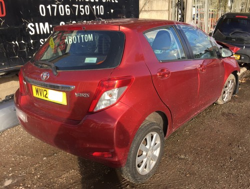 Toyota yaris vvt - toyota, petrol