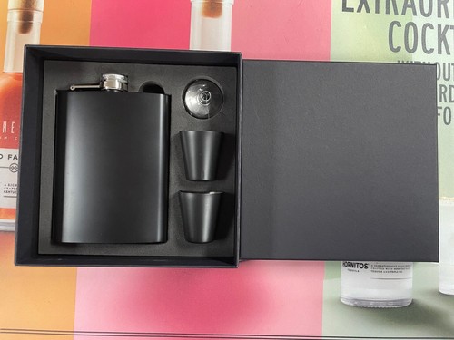 Black hip flask set - black,