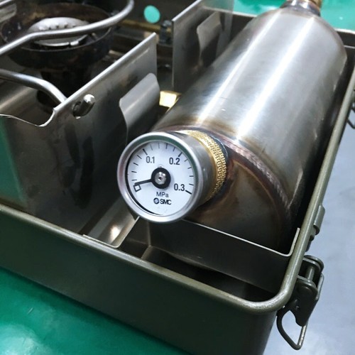 Pressure gauge for - pressure,