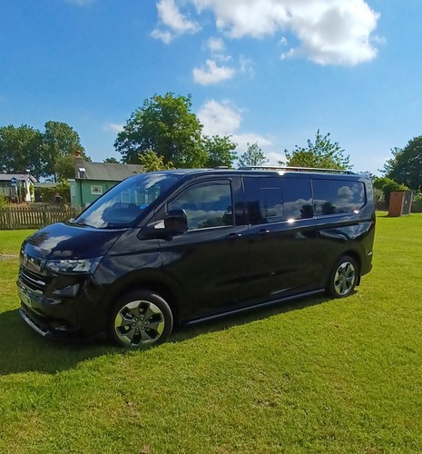 Transporter black 2025 - vw, e