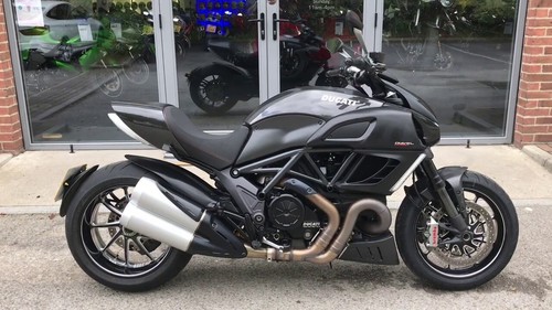 Ducati diavel 2011 breaking - diavel,