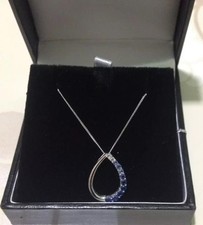 9ct White gold blue Sapphire
