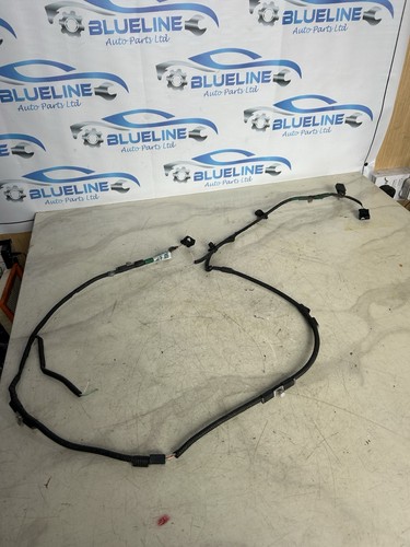Lexus is300h front - bumper, pdc