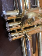 YAMAHA YTR-2320E Trumpet ?