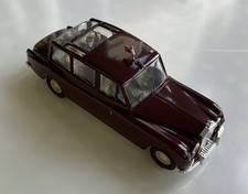 Royal Rolls Royce Phantom V - Spot-On model by Tri-ang  1963