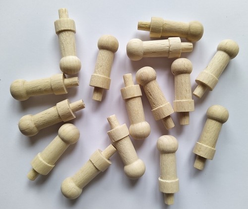Beech small wooden shaker - beech,