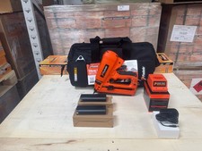 PASLODE IM65 NI CAD ANGLED 2ND FIX BRADDER.TOOL 107. FULL KIT / NEW PASLODE BAG