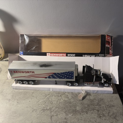 New ray scale kenworth - 1:43,
