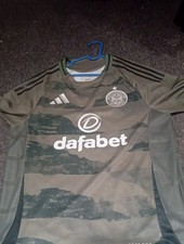 Men's Large 42 Chest. Adidas