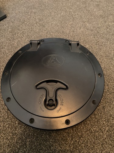 Kayak deck plate - , with