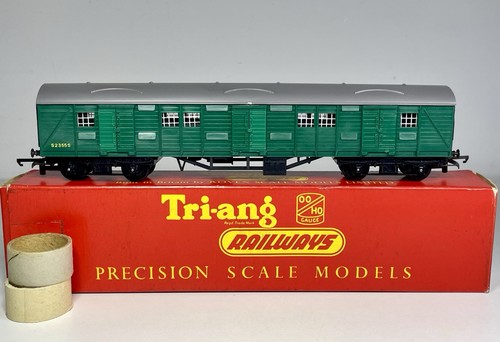 Tri ang r226 utility - r226, van