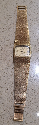 Accurist quartz gold tone - accurist,
