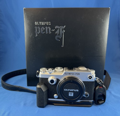 Olympus pen silver camera - pen-f,
