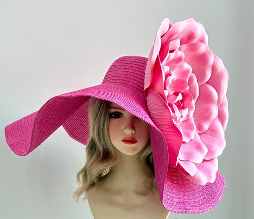 Huge kentucky derby hat - kentucky,