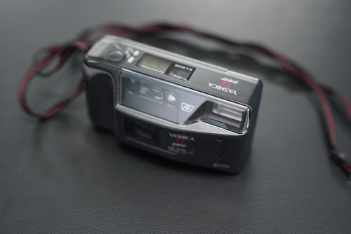 Yashica 35mm film - yashica, camera