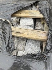 Beautiful Silver Grey Granite Setts Full Crate Natural Split 100x100x50mm 