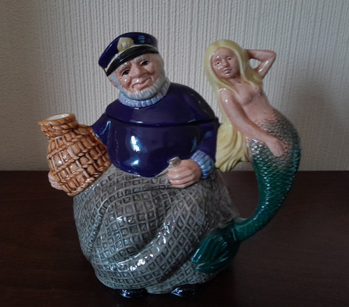 Royal doulton old salt teapot - royal,