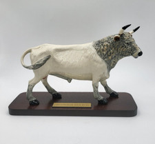 Figurine - The China Cave -