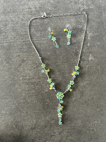 Unworn handmade set - , of