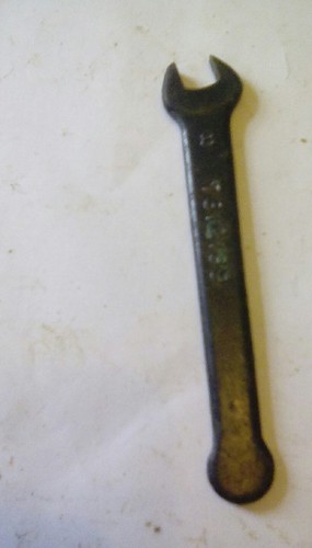 Spanner wrench vintage - j,