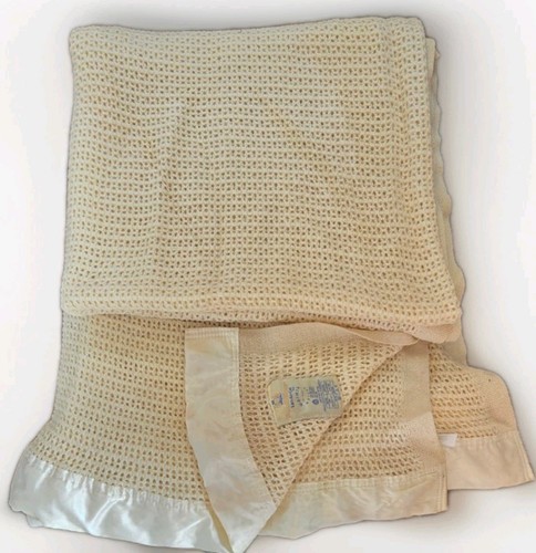Vintage wool cellular - cellular, blanket