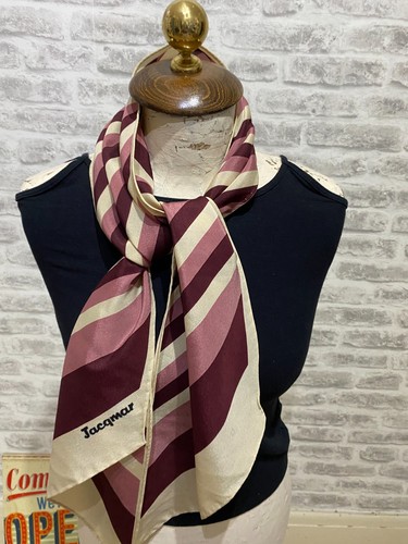 Jacqmar vintage signed cravat