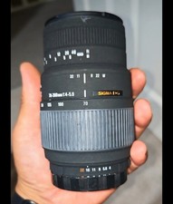 SIGMA 70-300mm 1:4-5.6D APO Macro Super Lens