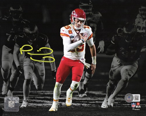 Patrick mahomes signed chiefs - patrick,