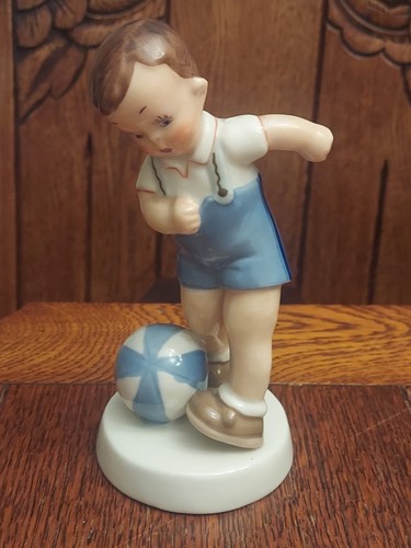 Vintage royal dux little boy - royal,