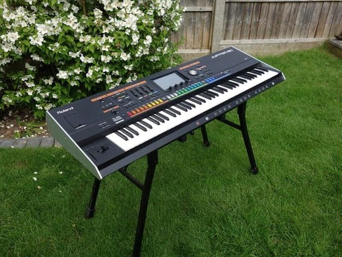 Roland jupiter synth - jupiter-80,