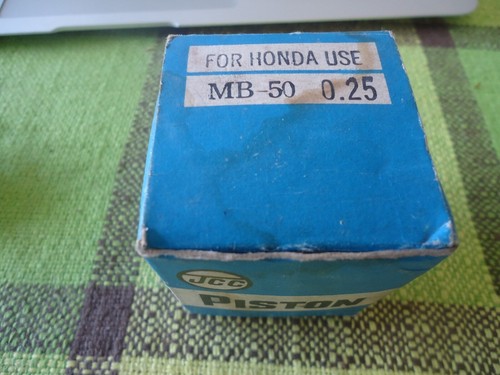 Honda mb50 part piston - honda,
