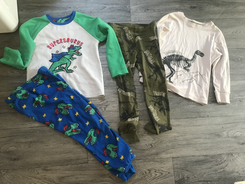 Boys dinosaur pyjamas - 2,