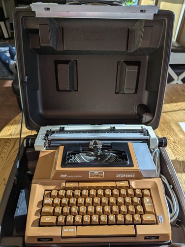 Vintage typewriter 2200 - vintage,