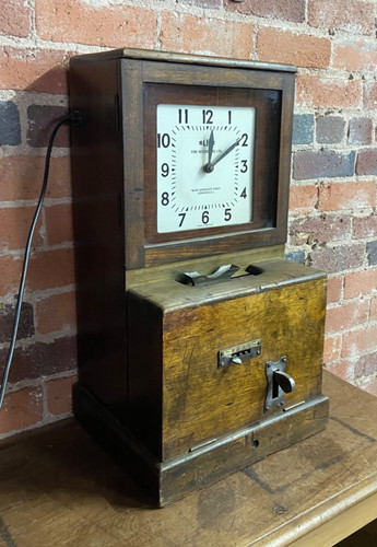 Vintage clocking clock - vintage, in