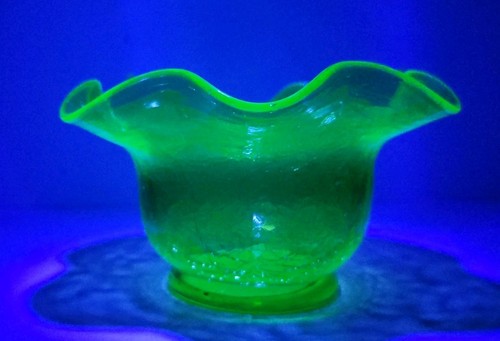 Uranium crackle glass ruffle - glass,